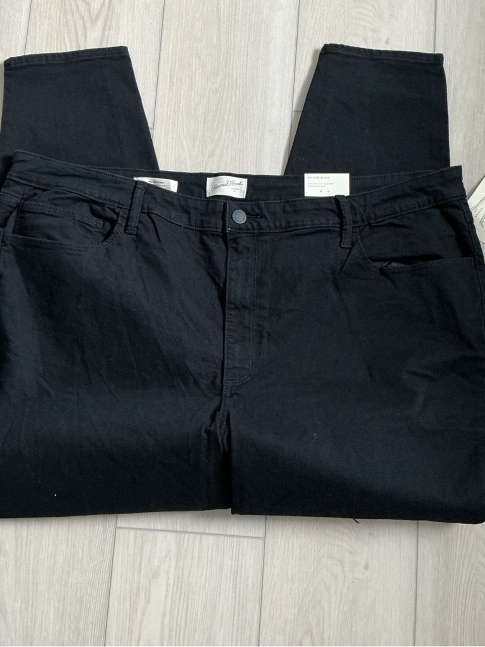 Universal Thread Black Women's Skinny Jeans - Classic Slim Fit